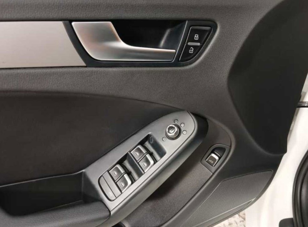 아우디 A4 30 TDI 사진 11