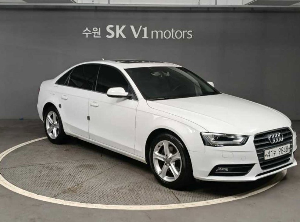 아우디 A4 30 TDI 사진 3