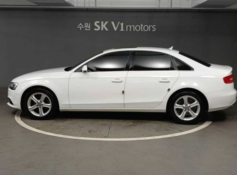 아우디 A4 30 TDI 사진 4