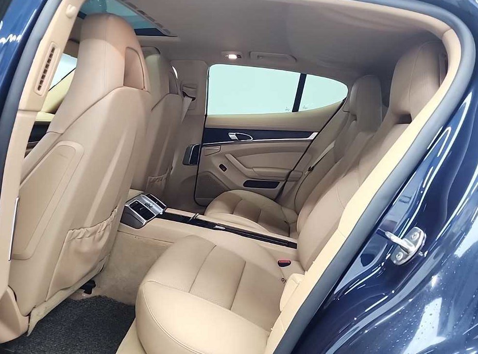포르쉐 파나메라 3.6 AWD 사진 12