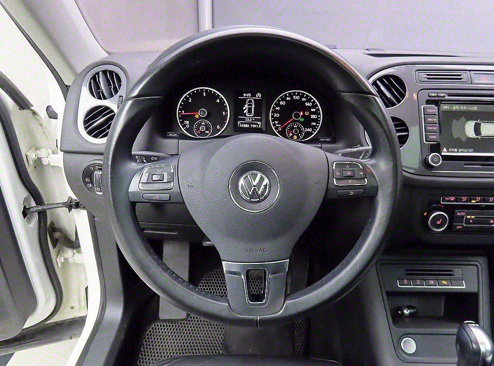 폭스바겐 티구안 2.0 TDI 프리미엄 사진 9