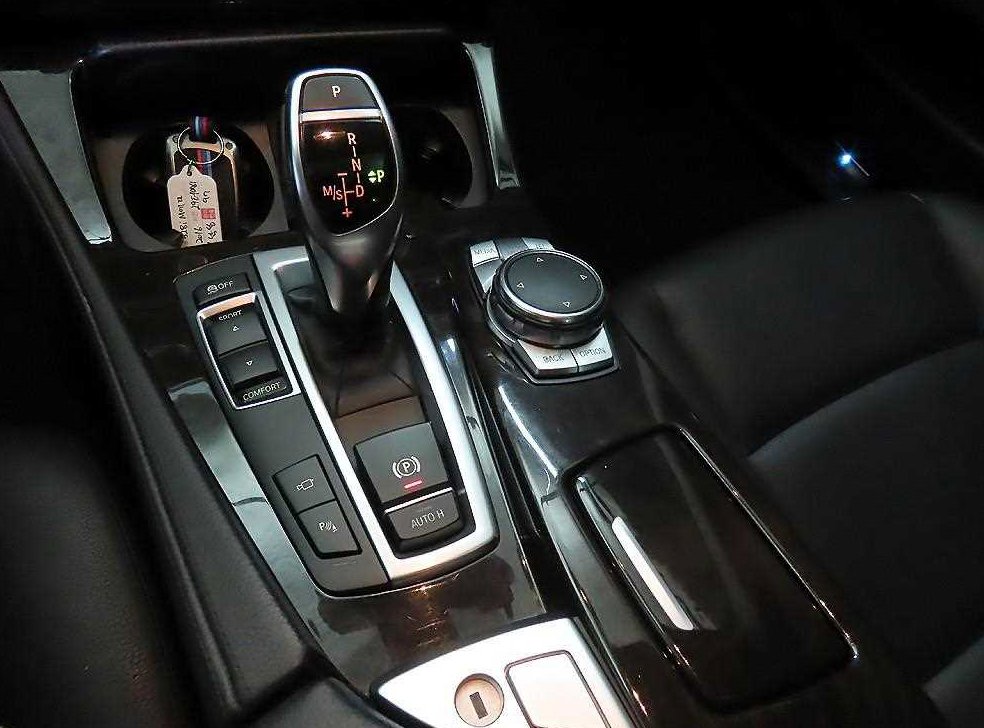 BMW 5시리즈 528i M 에어로 다이나믹 사진 12