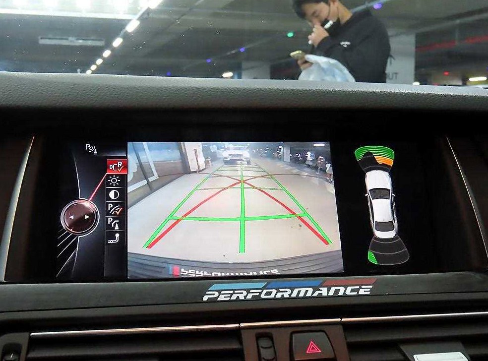 BMW 5시리즈 528i M 에어로 다이나믹 사진 14