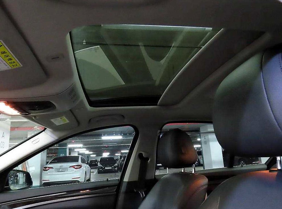 BMW 5시리즈 528i M 에어로 다이나믹 사진 17