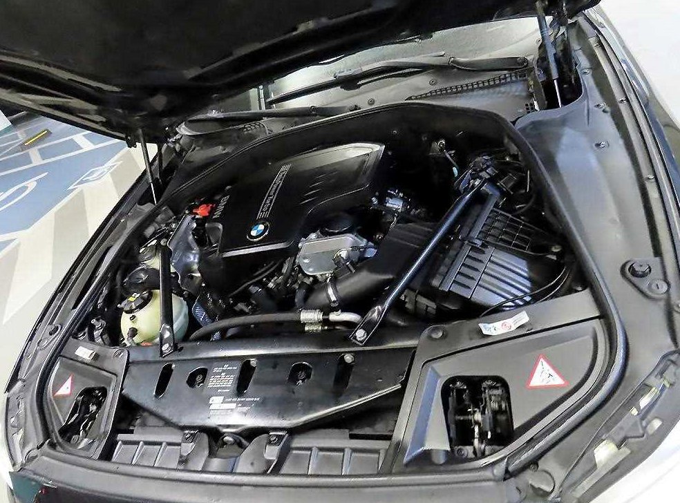 BMW 5시리즈 528i M 에어로 다이나믹 사진 19
