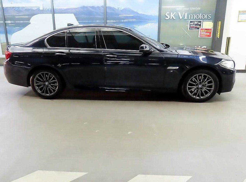 BMW 5시리즈 528i M 에어로 다이나믹 사진 3