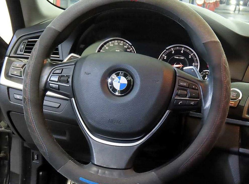BMW 5시리즈 528i M 에어로 다이나믹 사진 8