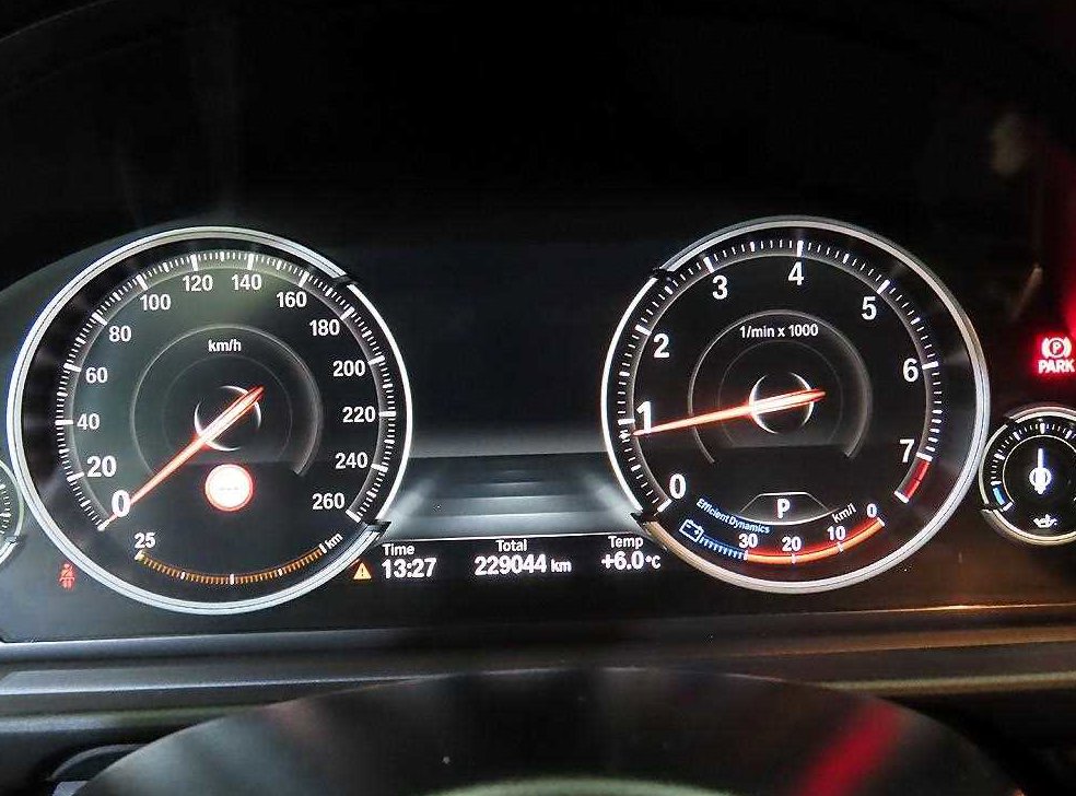 BMW 5시리즈 528i M 에어로 다이나믹 사진 9