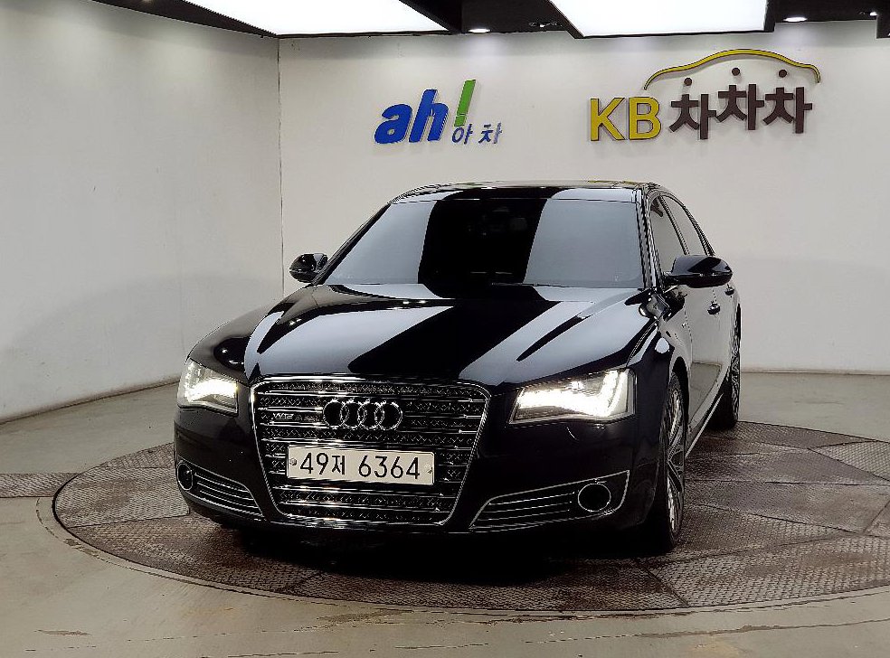 아우디 A8 6.3 FSI 콰트로 LWB 사진 2