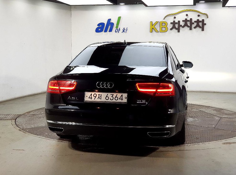 아우디 A8 6.3 FSI 콰트로 LWB 사진 3