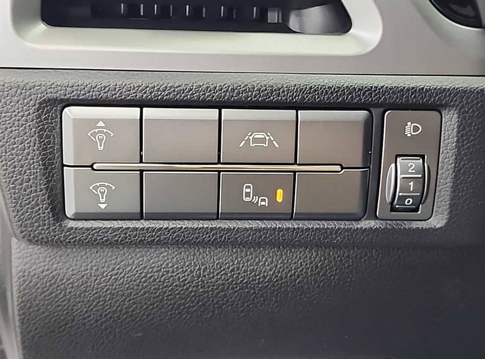 KG모빌리티(쌍용)  코란도 2WD 가솔린 1.5 C5 플러스 사진 18
