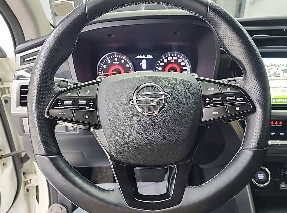 KG모빌리티(쌍용)  코란도 2WD 가솔린 1.5 C5 플러스 사진 9