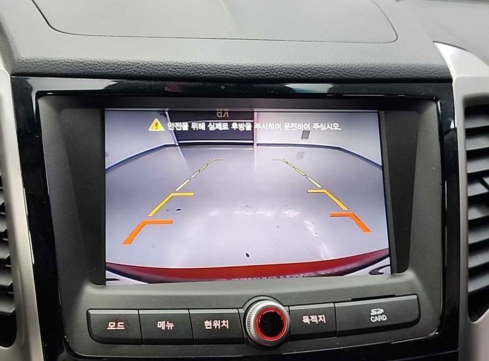 KG모빌리티(쌍용)  티볼리 가솔린 2WD 1.6 LX 사진 15