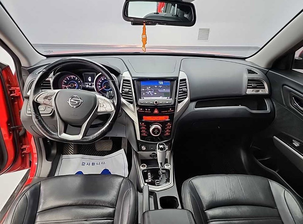 KG모빌리티(쌍용)  티볼리 가솔린 2WD 1.6 LX 사진 7