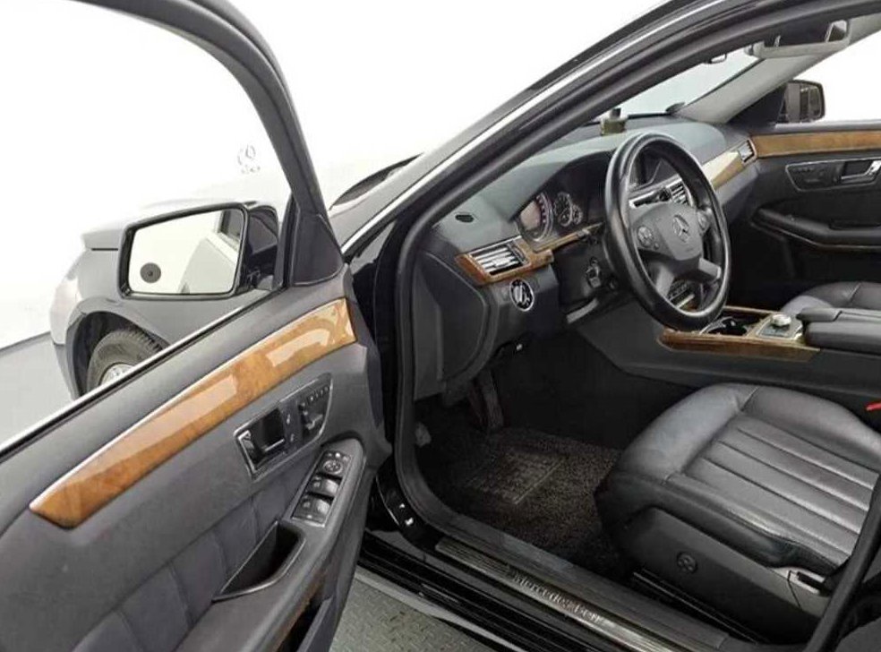 벤츠 E 클래스 E300 엘레강스 사진 10