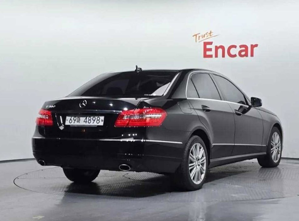 벤츠 E 클래스 E300 엘레강스 사진 2