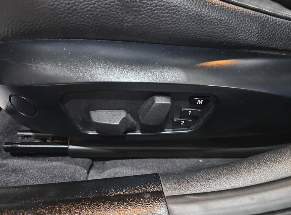 BMW 3시리즈 320i 세단 사진 16