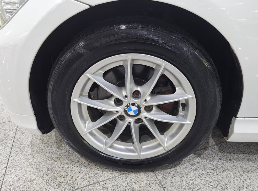BMW 3시리즈 320i 세단 사진 20