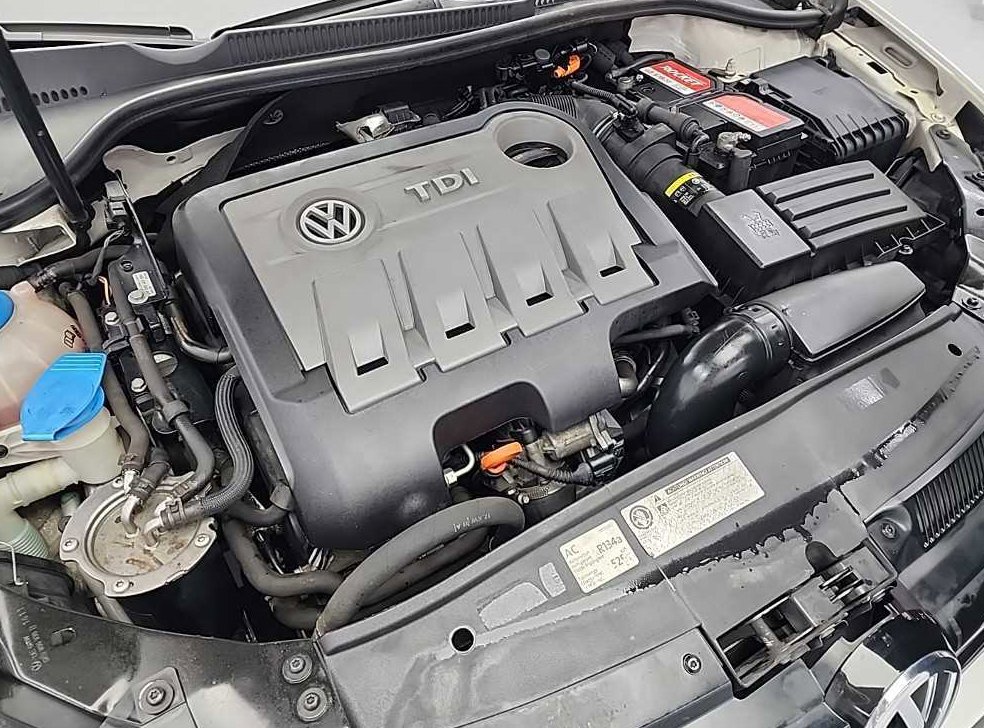 폭스바겐 골프 2.0 TDI 사진 5