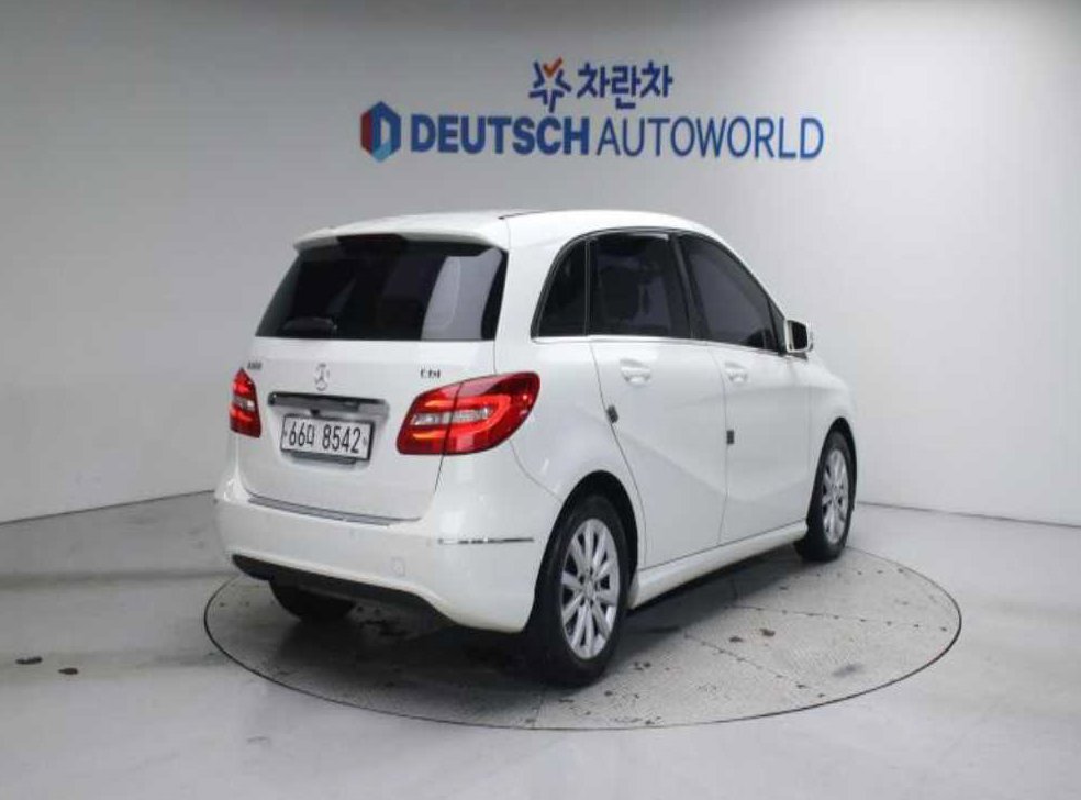 벤츠 B 클래스 (MY B) B200 CDI 사진 2