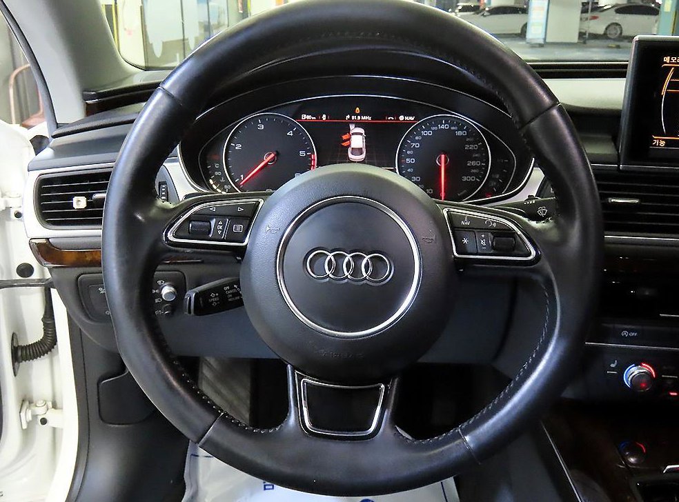 아우디 A7 45 TDI 콰트로 사진 8