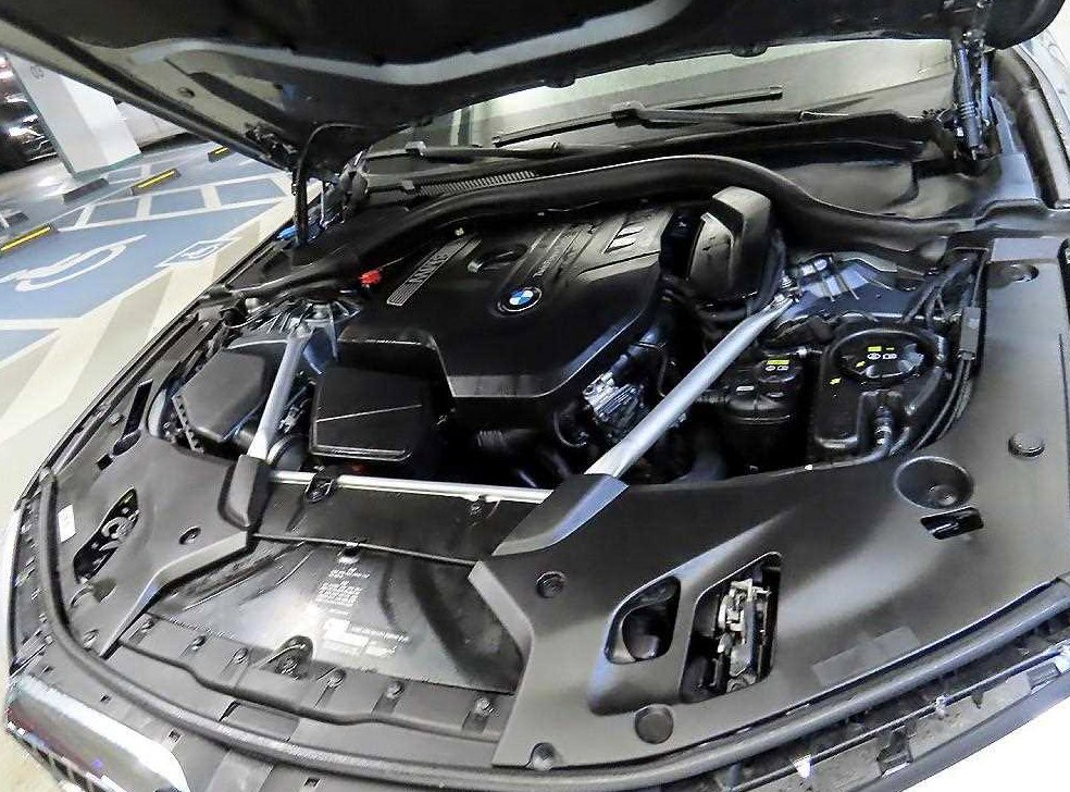 BMW 5시리즈 520i 럭셔리 사진 19