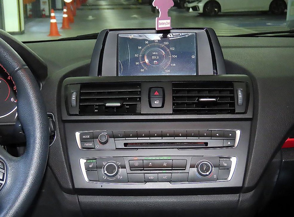 BMW 1시리즈 118d 스포츠 사진 11