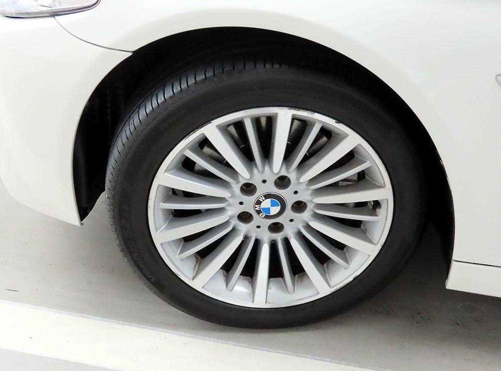 BMW 5시리즈 520d 사진 19