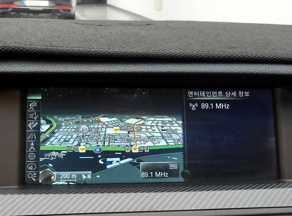 BMW 5시리즈 520d 사진 8