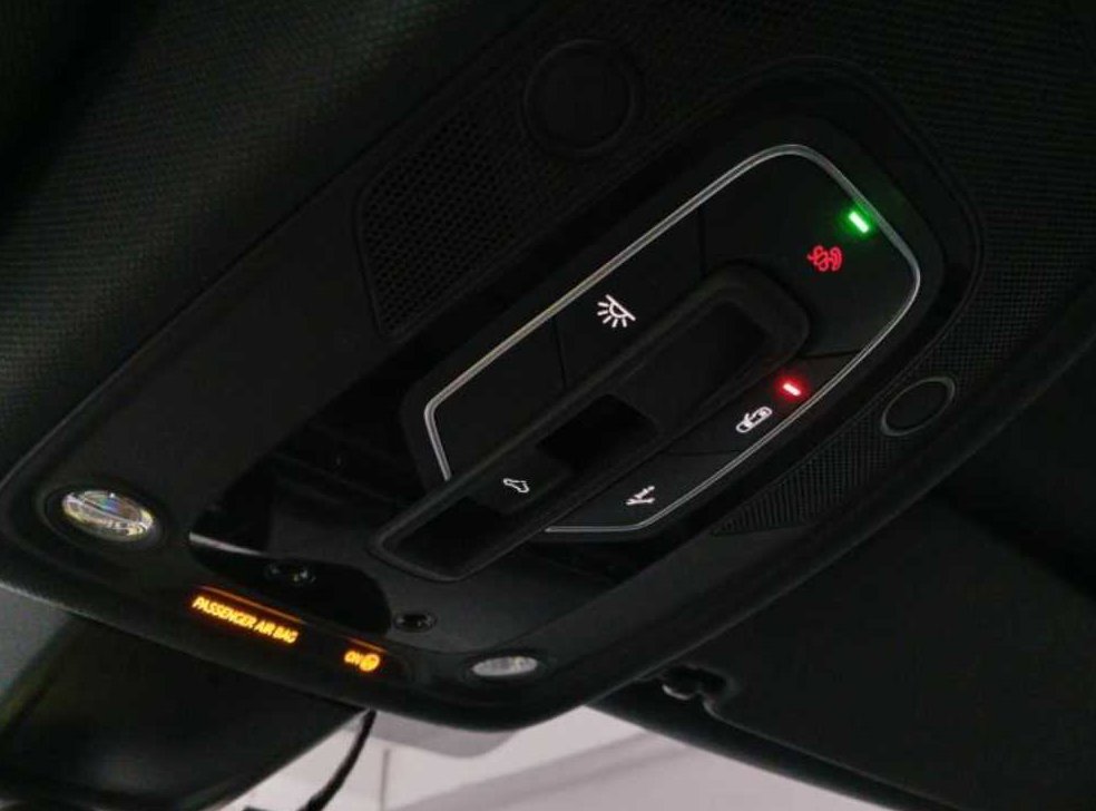 아우디 A4 40 TFSI 프리미엄 사진 16