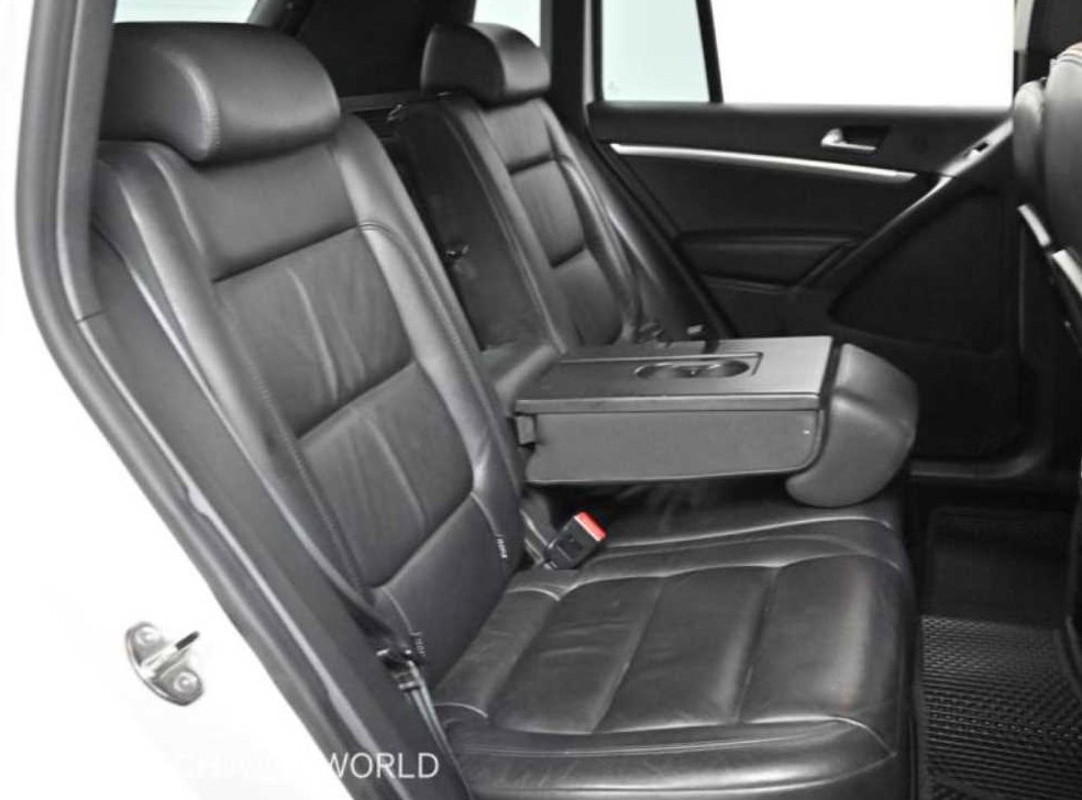 폭스바겐 티구안 2.0 TDI R-라인 사진 12