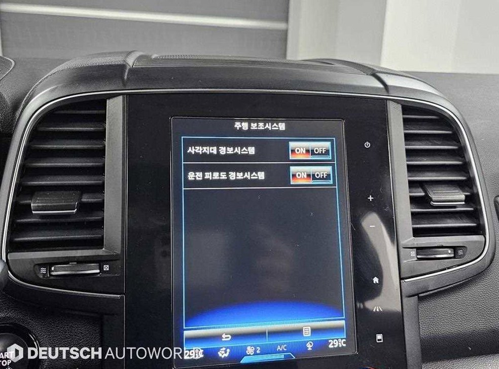 르노코리아(삼성) QM6 가솔린 2.0 GDe LE 2WD 사진 17