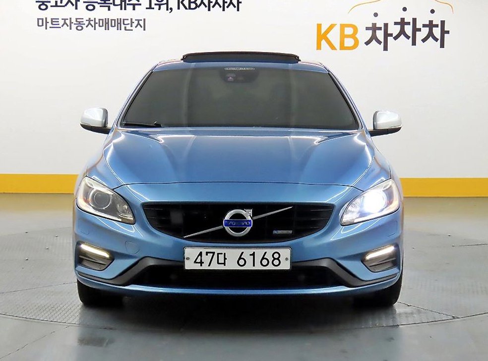 볼보 S60 T5 R-디자인