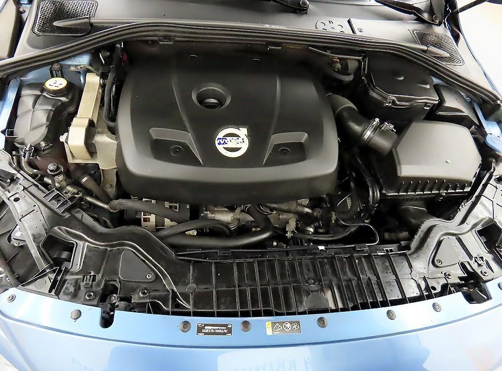 볼보 S60 T5 R-디자인 사진 19
