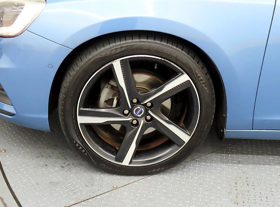 볼보 S60 T5 R-디자인 사진 20