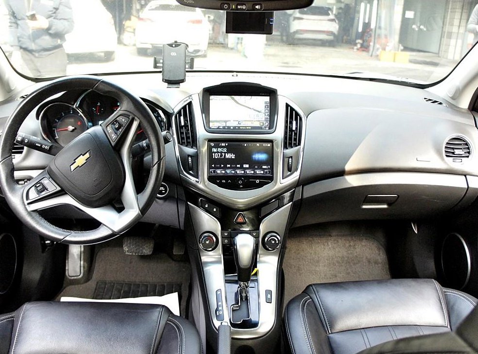 쉐보레 크루즈 1.8 LTZ+ 사진 7