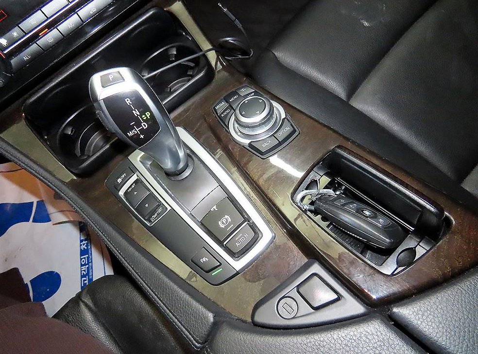 BMW 5시리즈 520d 사진 12