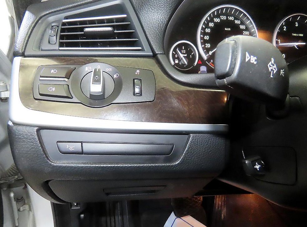 BMW 5시리즈 520d 사진 14