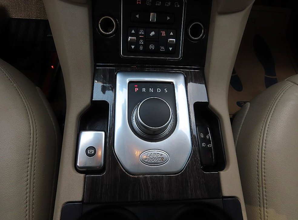 랜드로버 디스커버리 3.0 SDV6 HSE 사진 10