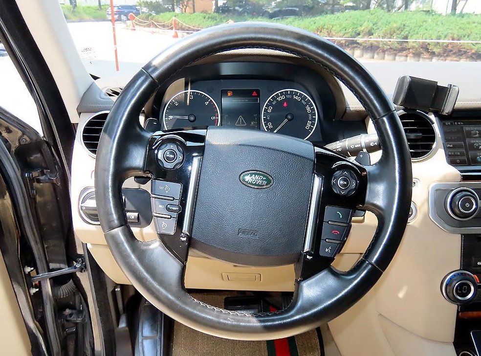 랜드로버 디스커버리 3.0 SDV6 HSE 사진 8