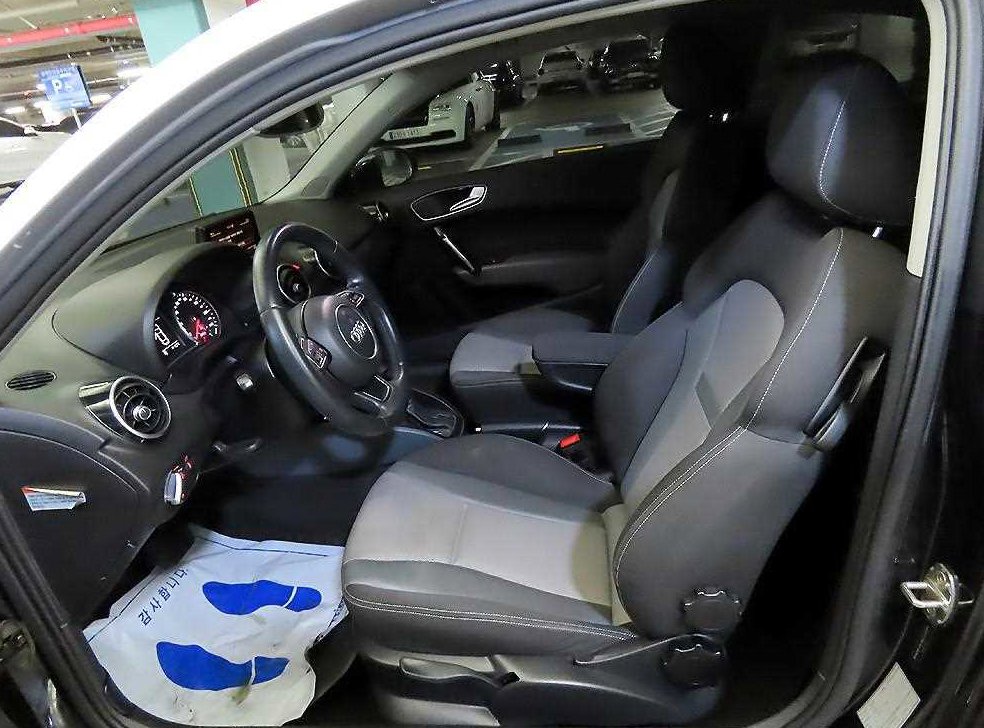 아우디 A1 30 TDI 사진 6
