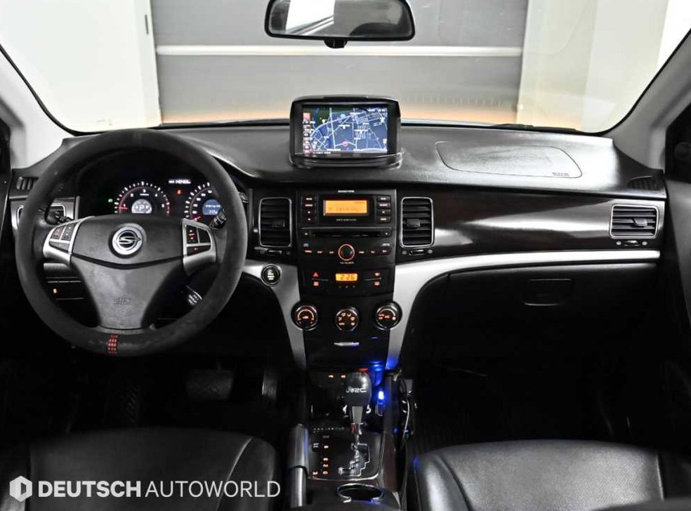 KG모빌리티(쌍용)  코란도 CLUBBY 4WD 사진 7