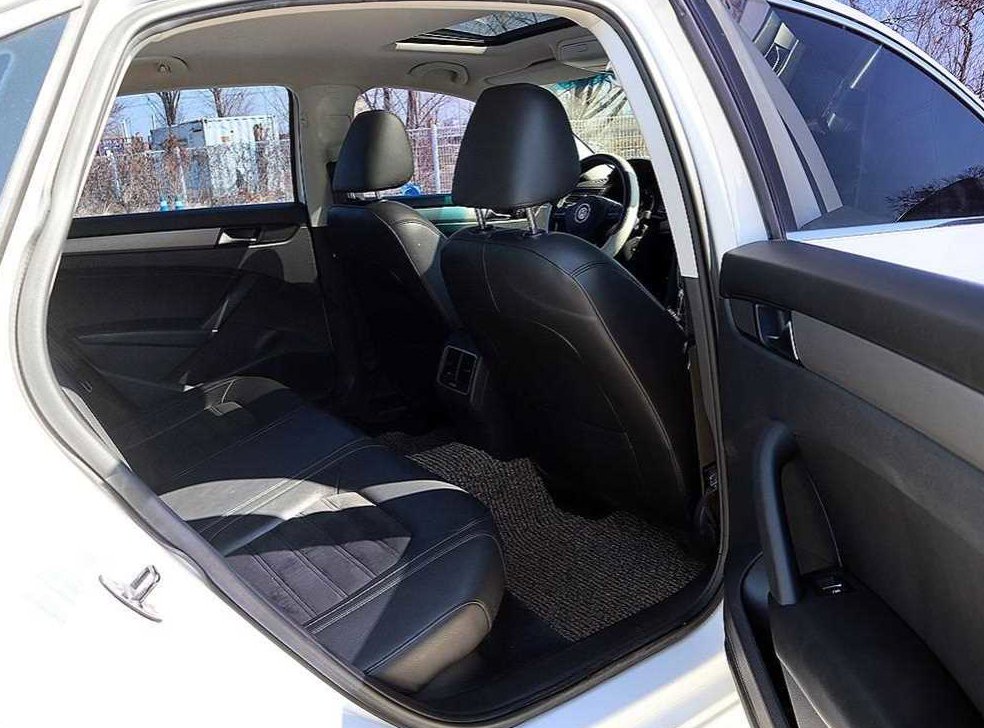 폭스바겐 파사트 2.0 TDI 사진 14