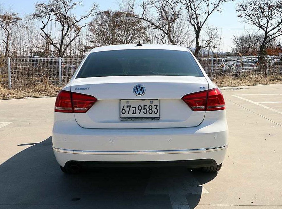 폭스바겐 파사트 2.0 TDI 사진 3