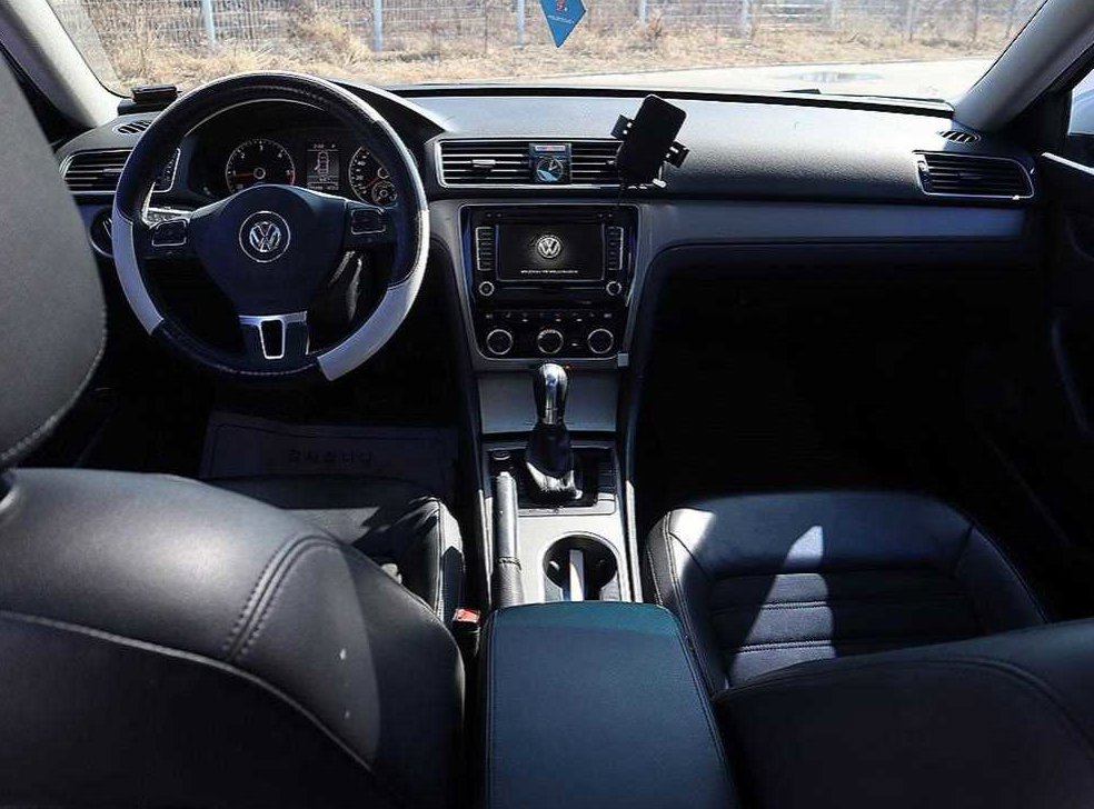 폭스바겐 파사트 2.0 TDI 사진 5