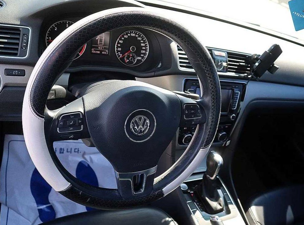 폭스바겐 파사트 2.0 TDI 사진 8