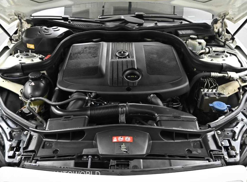 벤츠 E 클래스 E250 CDI 4MATIC 사진 6