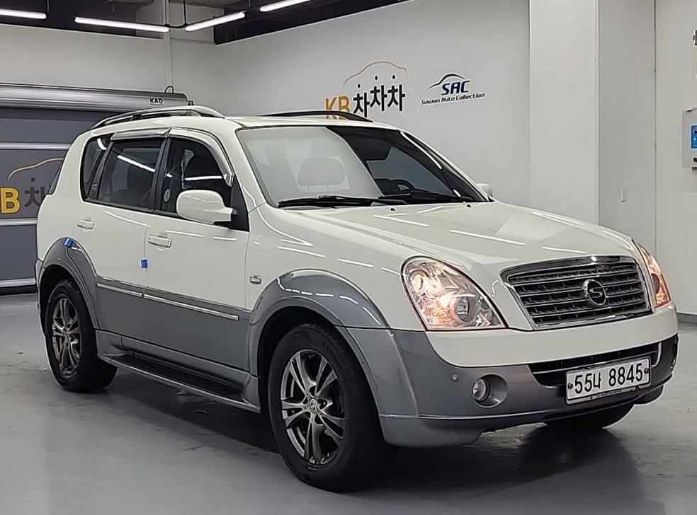 KG모빌리티(쌍용)  렉스턴 RX4 2WD 사진 4