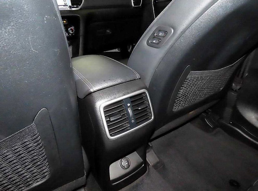 기아 스포티지 2.0 디젤 2WD 사진 16
