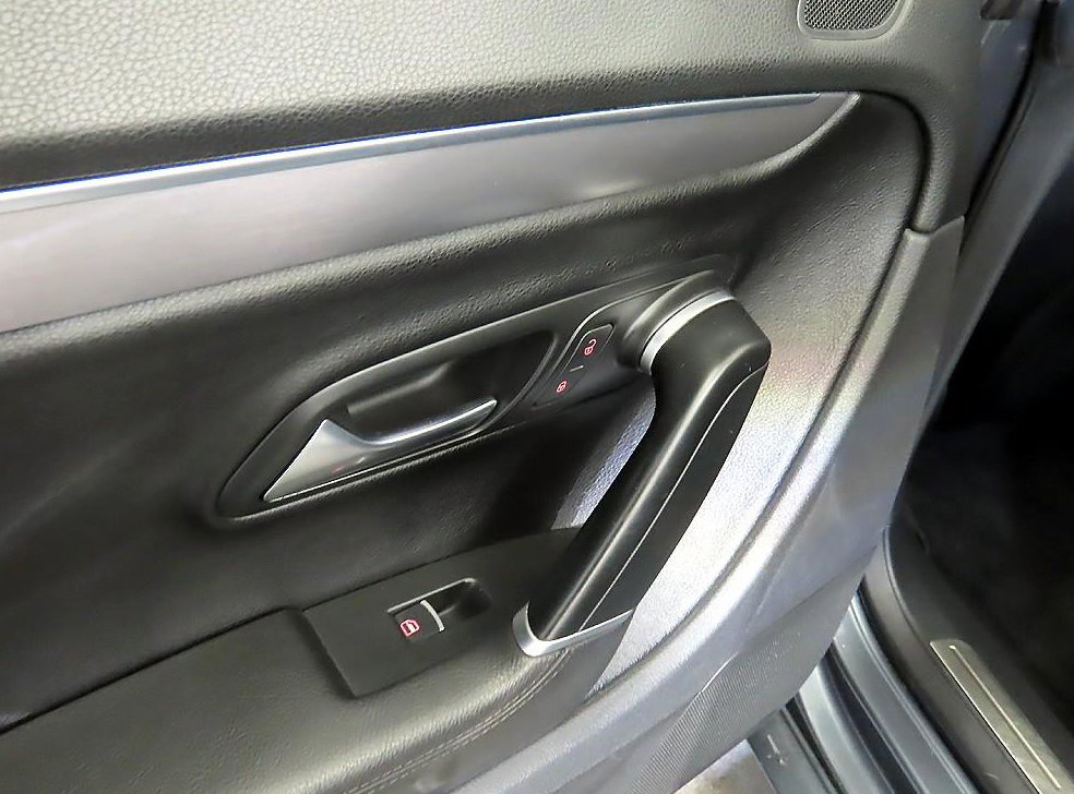 폭스바겐 CC 2.0 TSI 사진 16